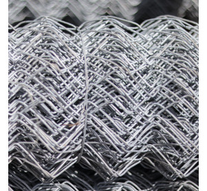 GALVANIZED CHAIN LINK FENCE